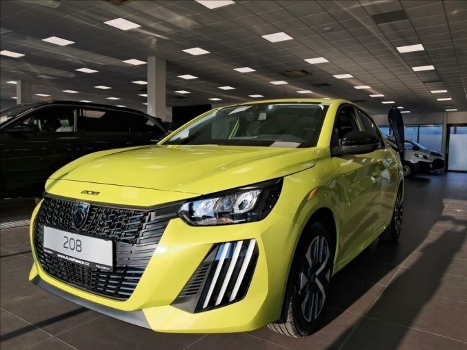 Peugeot 208, Peugeot 208 1,2 Hybrid 100 e-DCS6  ALLURE, barva žlutá