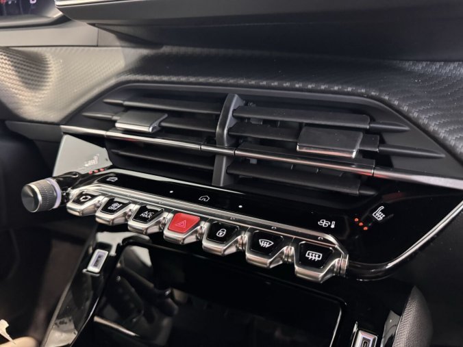 Peugeot 2008, Peugeot 2008 ALLURE, Pack Vision, Výhřev, barva bílá