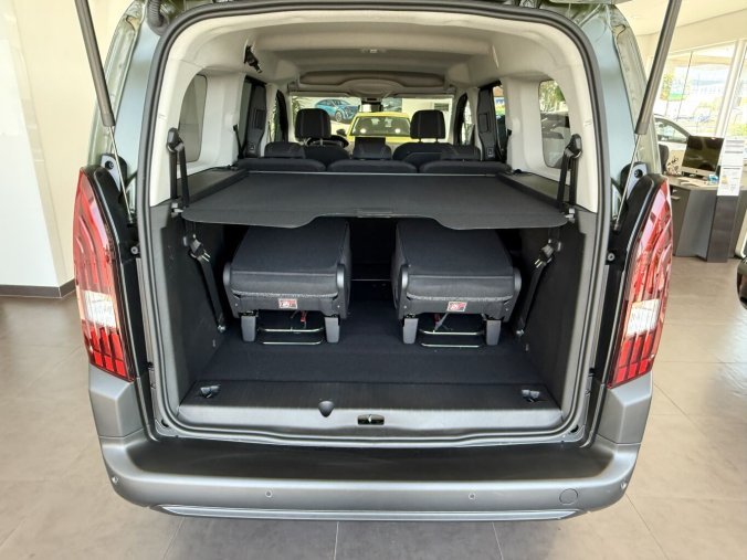 Peugeot Rifter, Peugeot Rifter LONG ALLURE, paket Style, barva zelená