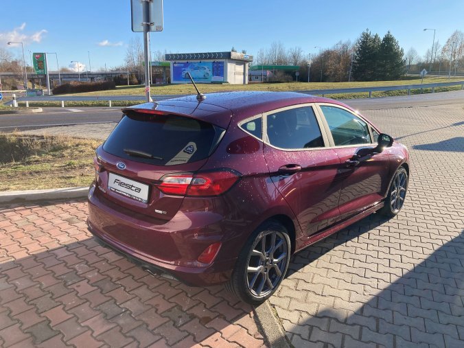 Ford Fiesta, ST-Line, 5dveřová, 1,0 EcoBoost Hybrid (mHEV) 92 kW/125 k, 6st. manuální, barva červená