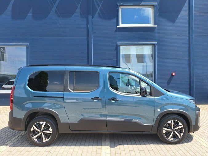 Peugeot Rifter, Peugeot Rifter LONG GT BHDi 130 EAT8, barva modrá