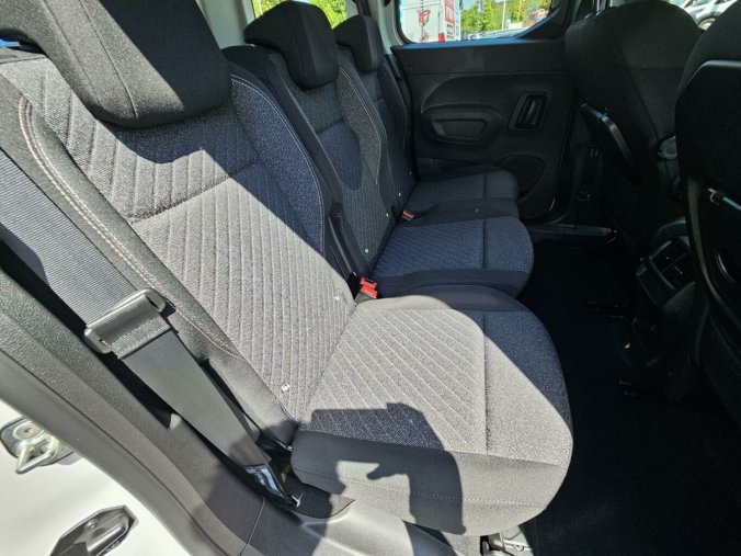 Peugeot Rifter, Peugeot Rifter ALLURE BlueHDi 100 S&S MAN6 N1, barva bílá