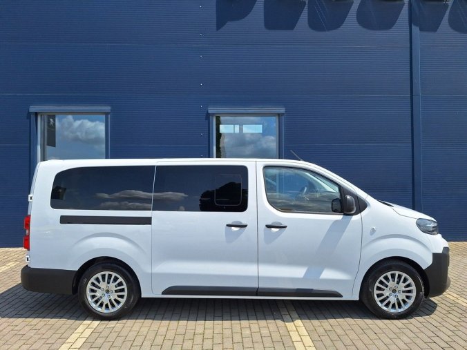 Peugeot Traveller, Peugeot Traveller Expert Combi L3 2.0 BHDi 180 E, barva bílá