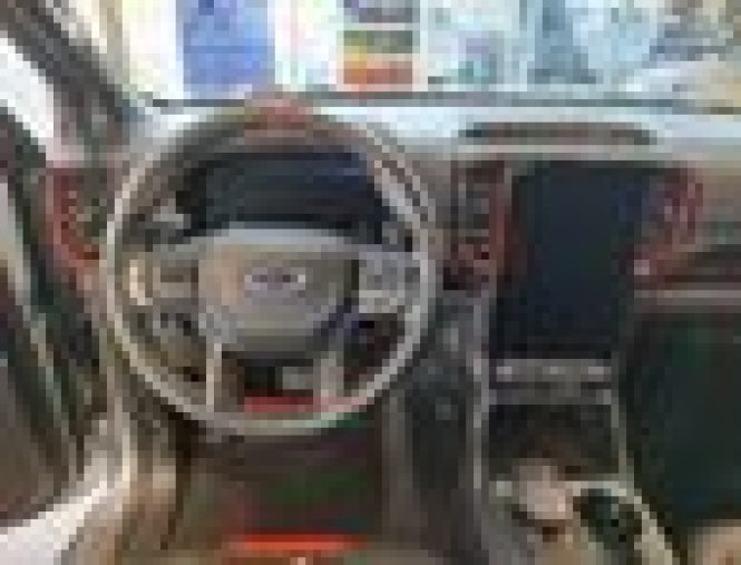 Ford Ranger, 3.0 EcoBoost V6 Twin-Turbo, barva stříbrná