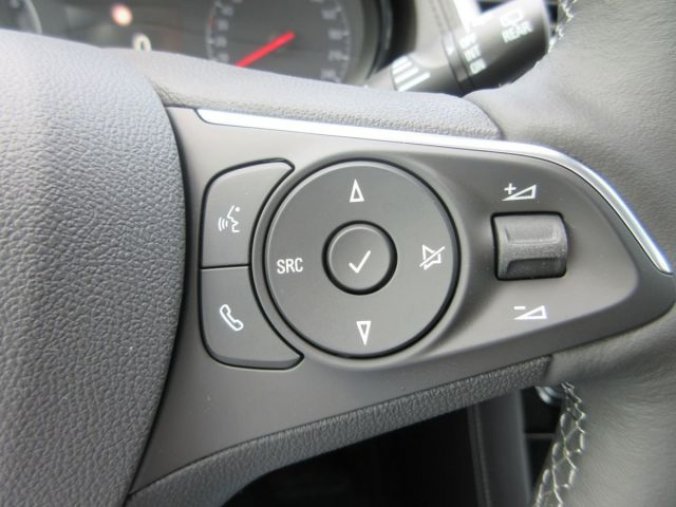 Opel Grandland X, Grandland Edition F 1.2 XHT S/, barva modrá