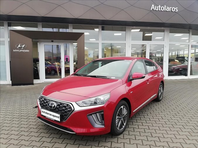 Hyundai Ioniq, 1,6 GDI PHEV 104 kW (Plug-in Hybrid) 6 st. DCT, barva červená