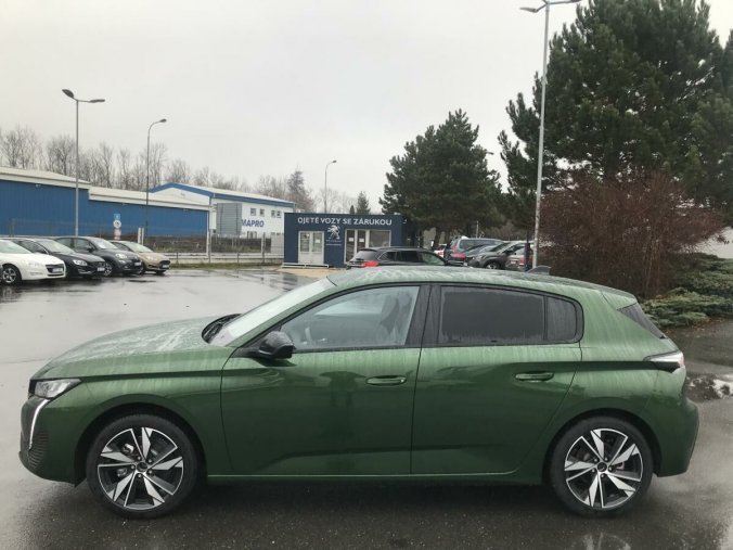 Peugeot 308, Peugeot 308 1.2 PureTech ALLURE 130 MAN6, barva zelená