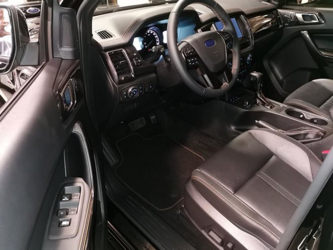 Ford Ranger, Double Cab Wildtrak, Dvojkabina, 2.0 EcoBlue Bi-Turbo 157 kW/213 k, 10st. automatická, 4WD, barva černá