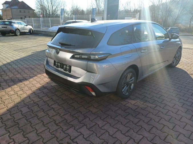 Peugeot 308, Peugeot 308 SW STYLE Hybrid 145 e-DCS6, barva šedá