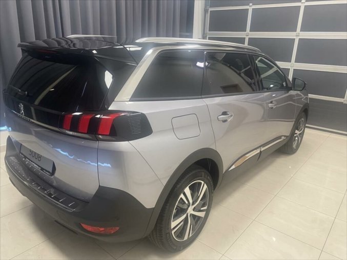 Peugeot 5008, Peugeot 5008 1,5   ALLURE PACK 130k EAT8, barva šedá