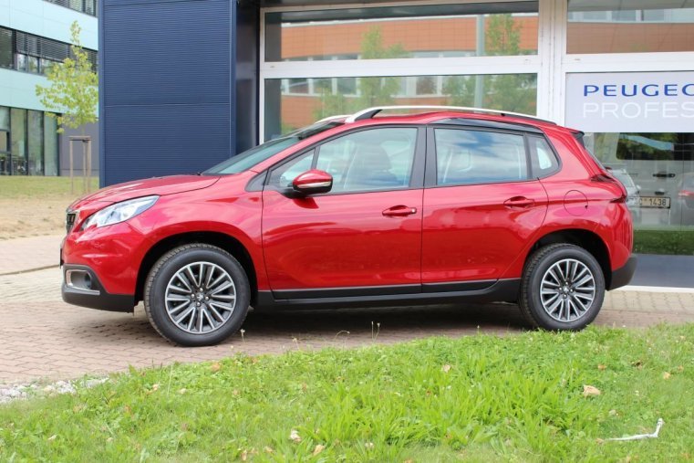 Peugeot 2008, ACTIVE 1.2 PureTech 110 EAT6, barva červená