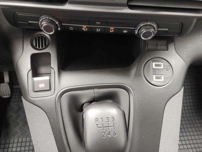 Peugeot Rifter, Peugeot Rifter ALLURE 1.5HDI 100k MAN5 OSOBNÍ, barva bílá