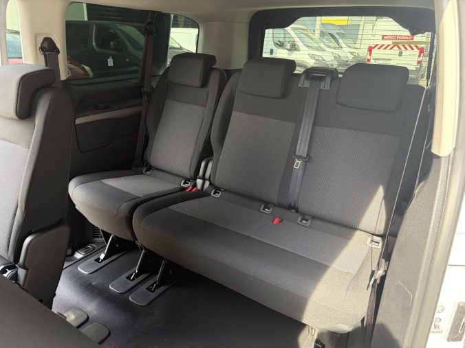 Peugeot Traveller, Peugeot Traveller Active L3 2.2 BlueHDi 150 MAN6 - TAŽNÉ - 9MÍST - 1614, barva bílá