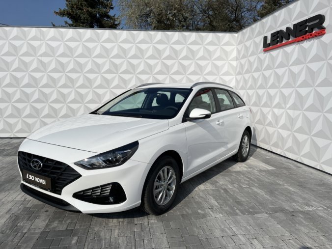 Hyundai i30, 1,5i 81 kW MT, barva bílá