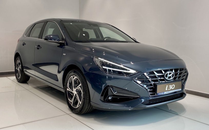 Hyundai i30, 1,5 T-GDI Mild hybrid 117 kW (95 NAT mild hybrid) 6 st. iMT, barva modrá
