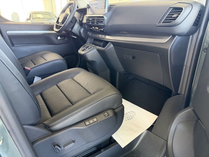 Peugeot Traveller, Peugeot Traveller Allure L2 2.2 BHDi 180k EAT8, barva zelená