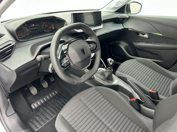 Peugeot 208, Peugeot 208 STYLE PureTech100 MAN6, barva bílá
