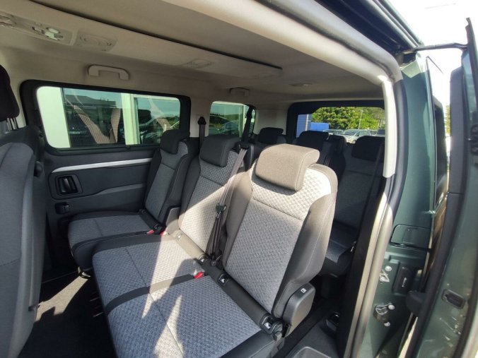 Peugeot Traveller, Peugeot Traveller L2 2.0 HDI AUT8 180k NAV 2+3+3, barva zelená