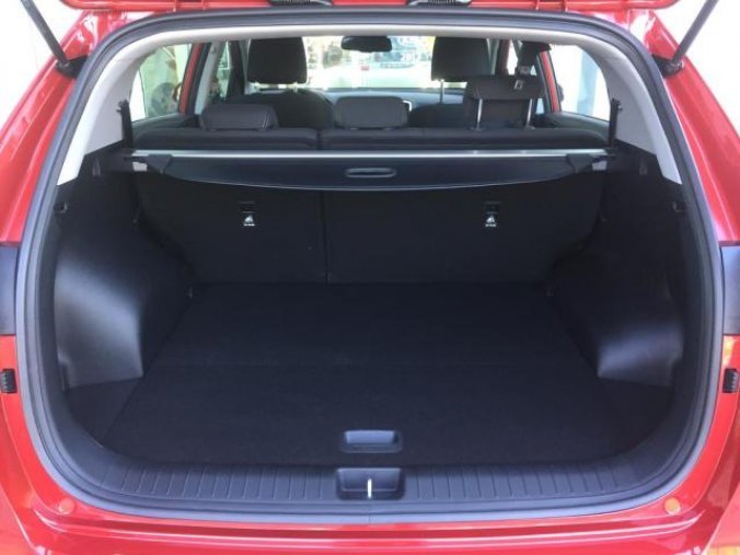 Kia Sportage, 1,6 GDI Exclusive, REZERVACE, barva červená