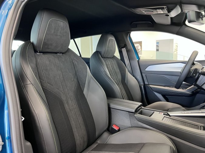 Peugeot 408, Peugeot 408 GT, Automat, masáž, el. sedadla, barva bílá