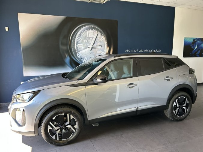 Peugeot 2008, Peugeot 2008 ALLURE PureTech 100 S&S MAN6, celoroční PNEU, barva stříbrná