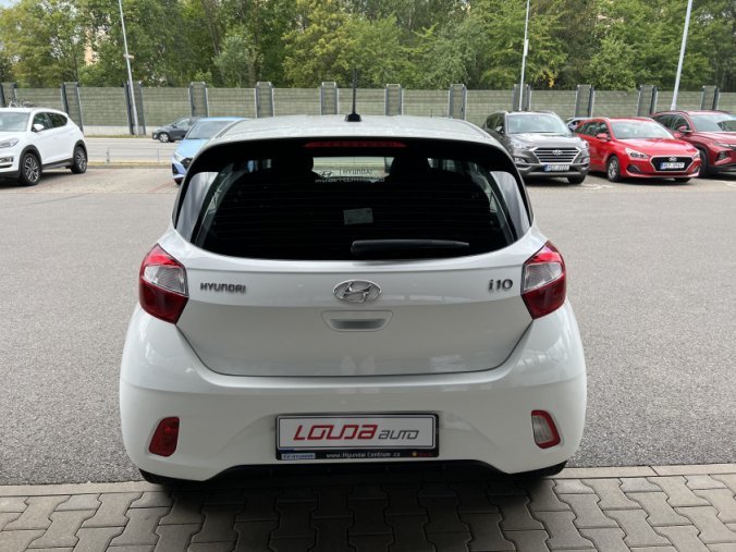 Hyundai i10, 1,0i 5 st. manuální, barva bílá