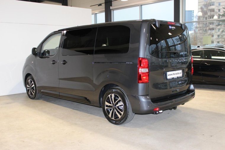 Peugeot Traveller, Peugeot Traveller Allure L2 2.0 180k EAT8, barva šedá