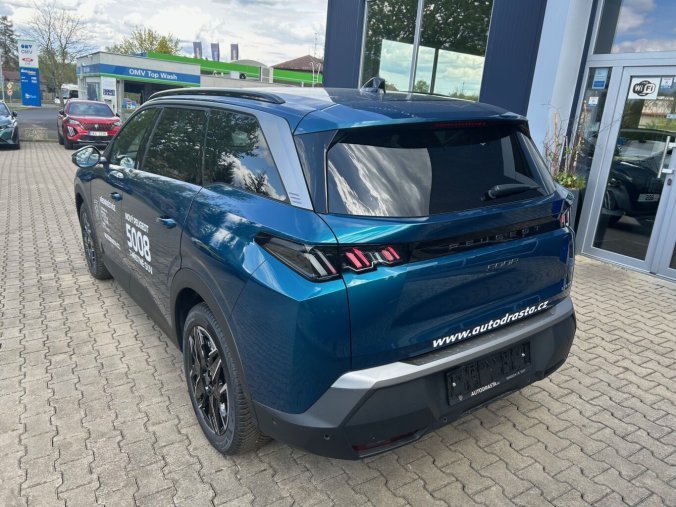 Peugeot 5008, Peugeot 5008 ALLURE Hybrid 145 e-DCS6, barva modrá