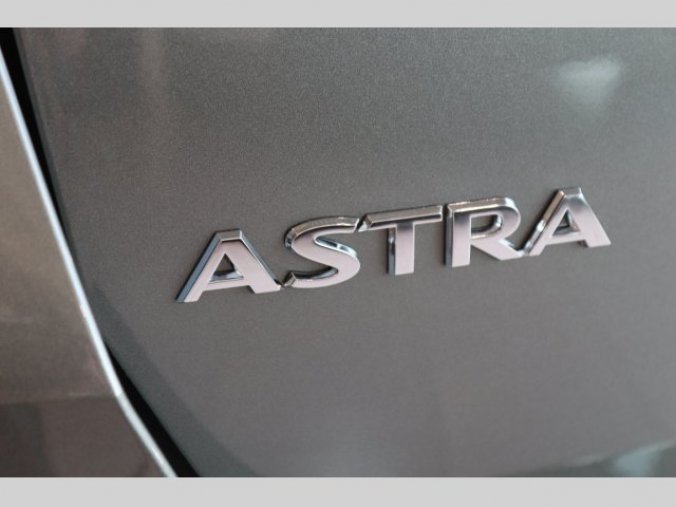 Opel Astra, ST Elegance 1.2T 107kW, barva šedá