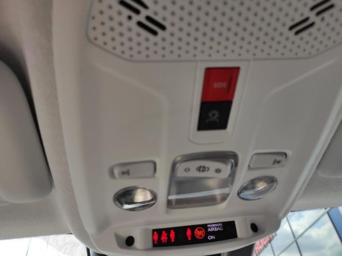 Peugeot 208, Peugeot 208 1.2 100K MAN6 BUSINESS NAVI, barva žlutá