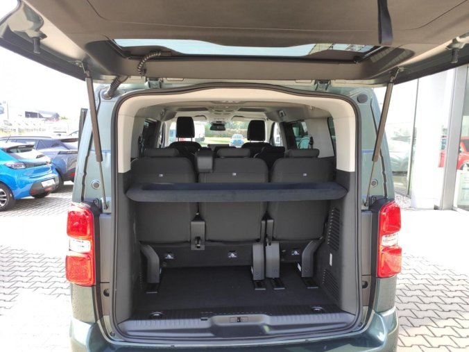 Peugeot Traveller, Peugeot Traveller 2.0 HDI 180k AUT8 L2 8 MÍST, barva zelená