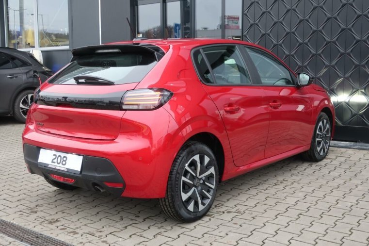 Peugeot 208, Peugeot 208 ACTIVE 100k MAN6, barva červená