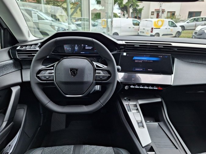 Peugeot 408, Peugeot 408 ALLURE Hybrid 145 e-DCS6, barva bílá