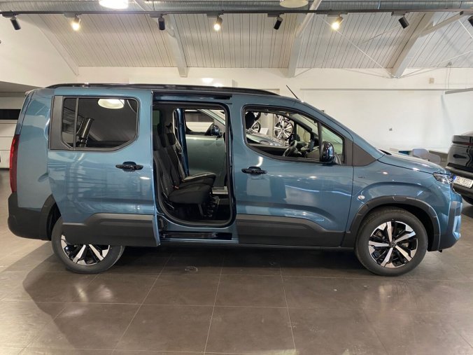 Peugeot Rifter, Peugeot Rifter LONG GT BlueHdi EAT8 - 7MÍST - 6266, barva modrá