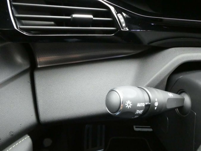 Peugeot 408, Peugeot 408 GT PT 130k EAT8, barva šedá