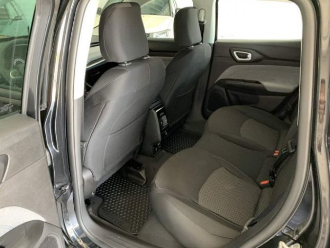 Jeep Compass, LONGITUDE 1.3 Turbo GSE 150k F, barva černá