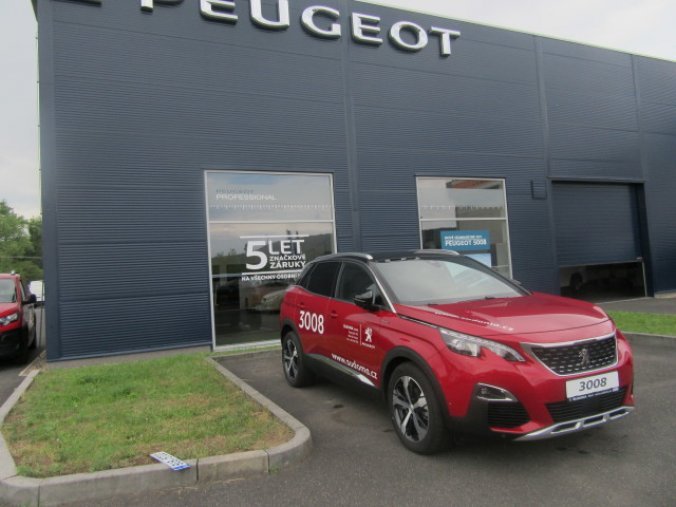 Peugeot 3008, GT LINE 1,6 THP 165 EAT6, barva červená