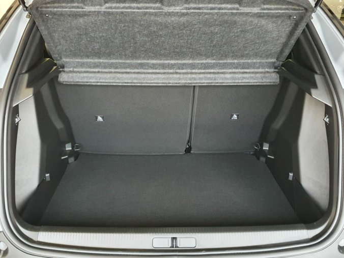 Peugeot 2008, Peugeot 2008 STYLE PureTech 100 S&S MAN6, barva bílá