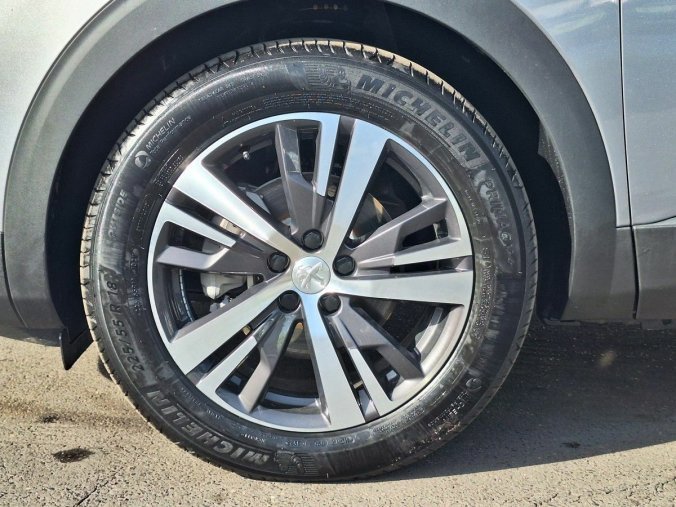 Peugeot 3008, Peugeot 3008 ALLURE PACK 1.5 BHDi 130k EAT, barva šedá