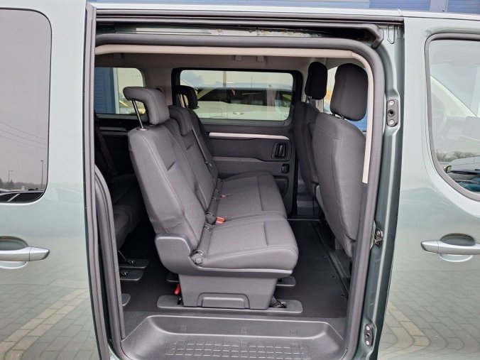 Peugeot Traveller, Peugeot Traveller Active Long 2.0 BHDi 180  EAT8, barva zelená