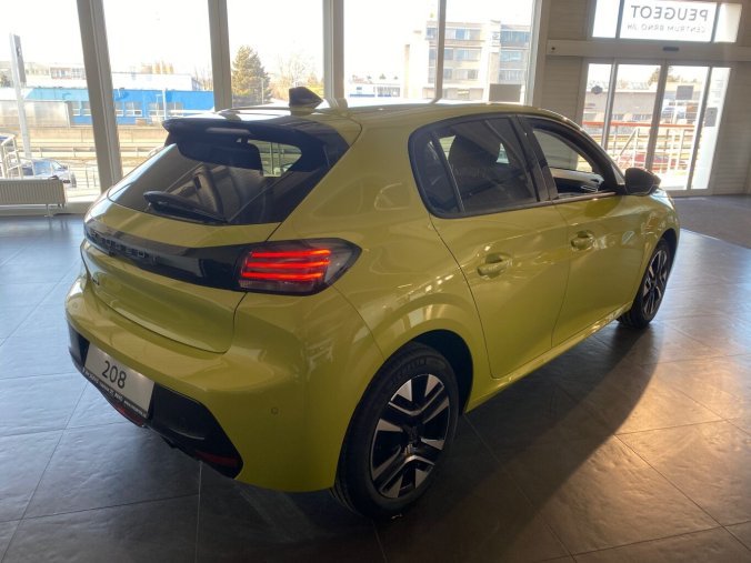 Peugeot 208, Peugeot 208 ALLURE PureTech 100 MAN6 - 2638, barva žlutá