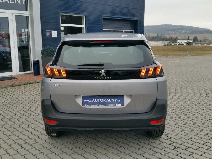 Peugeot 5008, Peugeot 5008 Active Pack 1,2 PT130k MAN6, barva modrá