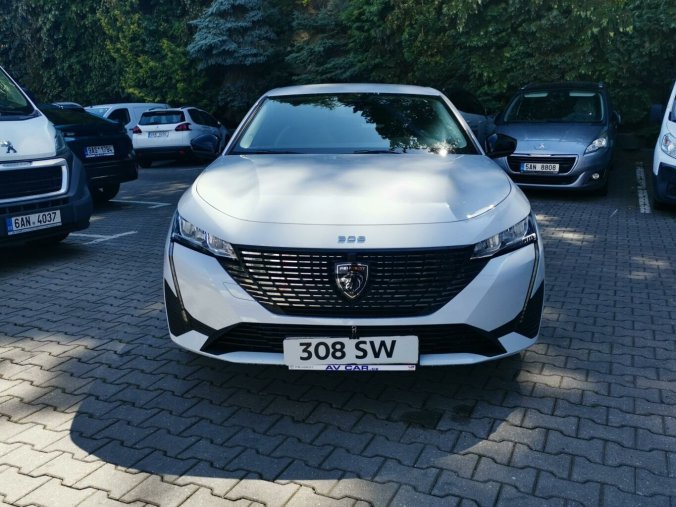 Peugeot 308, Peugeot 308 SW ALLURE Hybrid 136 e-DCS6, barva oranžová
