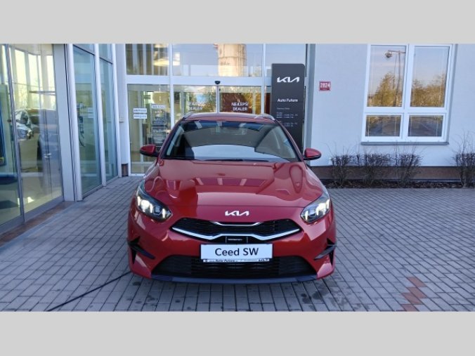 Kia Ceed, SW 1.5 T-GDi TOP 17 ALU MY24, barva červená