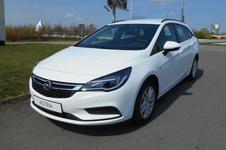 Opel Astra, K 1.2 Turbo Smile ST, barva bílá