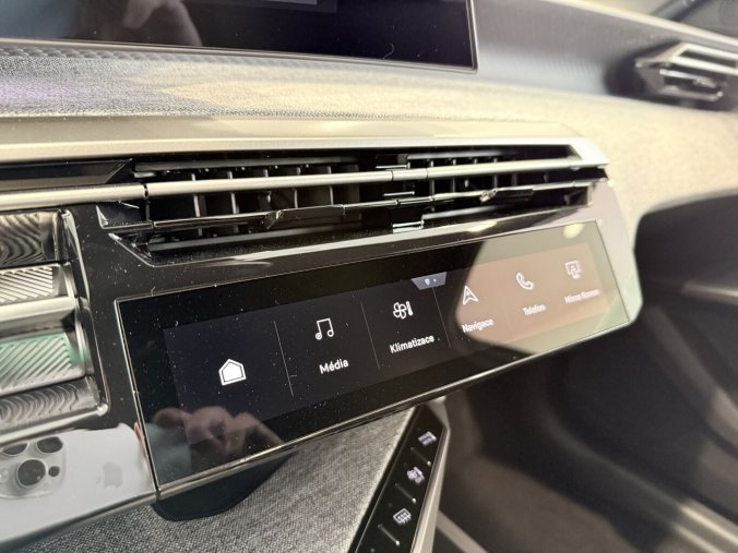 Peugeot 5008, Peugeot 5008 ALLURE, Automat, GRIP Control, barva modrá