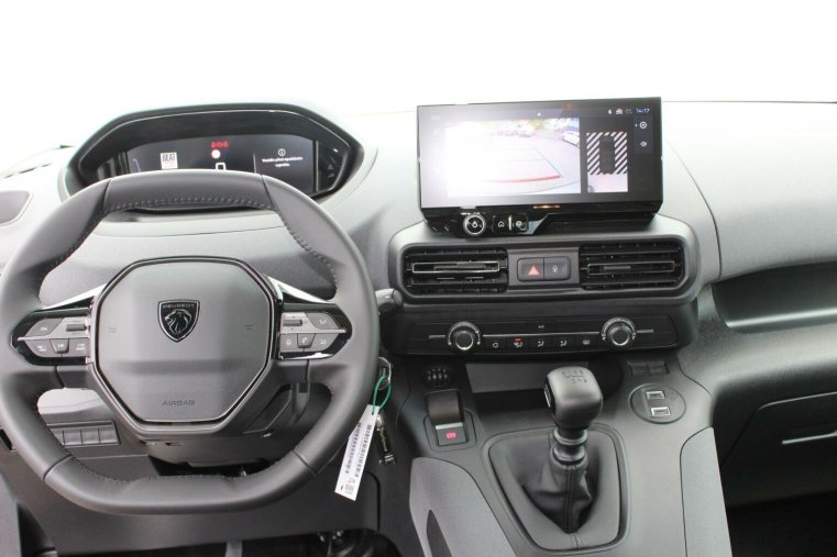 Peugeot Rifter, Peugeot Rifter ALLURE BlueHDi 130 MAN6 N1, barva zelená