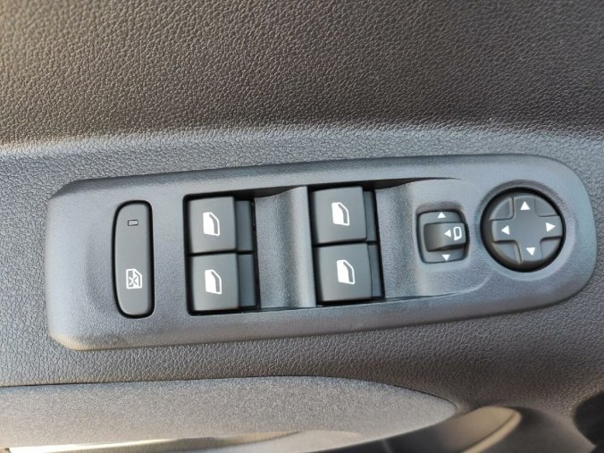 Peugeot Rifter, Peugeot Rifter GT 1.5 HDI 130k AUT8, barva stříbrná