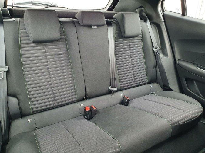 Peugeot 2008, Peugeot 2008 STYLE PureTech 100 MAN6, barva modrá