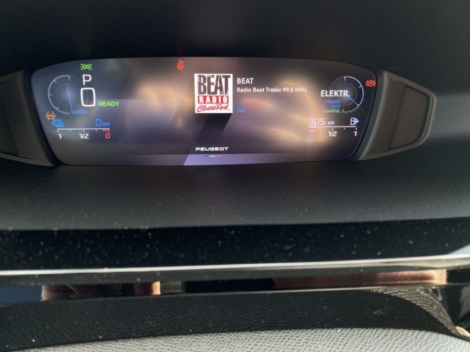 Peugeot 408, Peugeot 408 ALLURE Plug-in HYBRID e-EAT8, barva černá